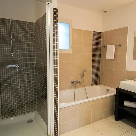 Provencal With Private Pool *